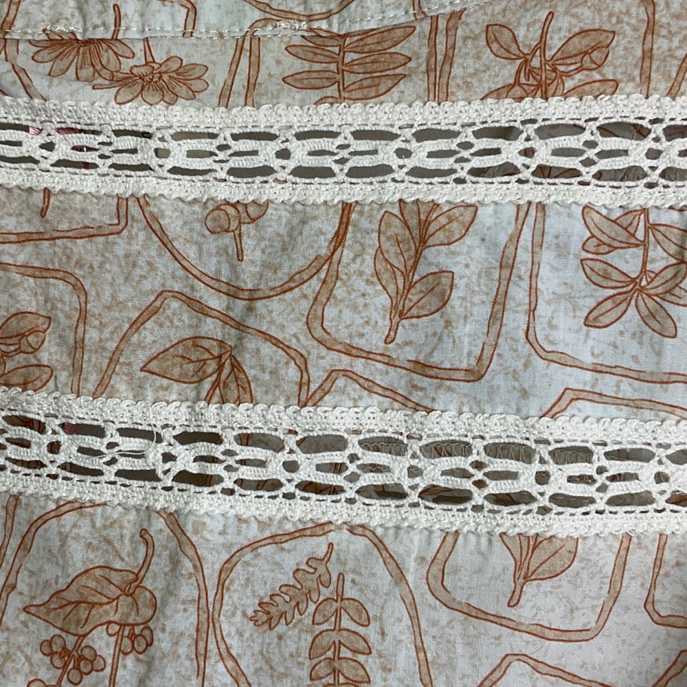 Entro Caramel Abstract Leaf Print Peplum Blouse - Picture 8 of 8